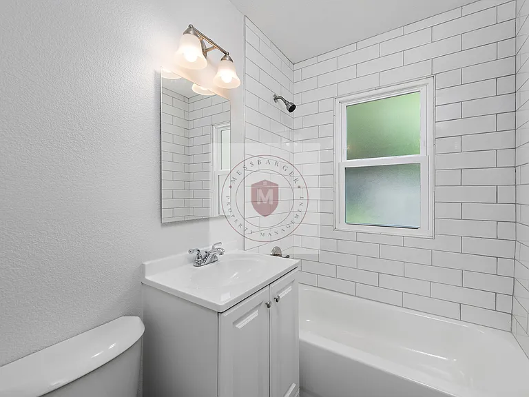 8006 W 85th St — Photo 11