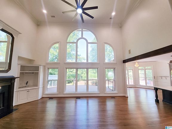 4th image of 5064 Greystone Way