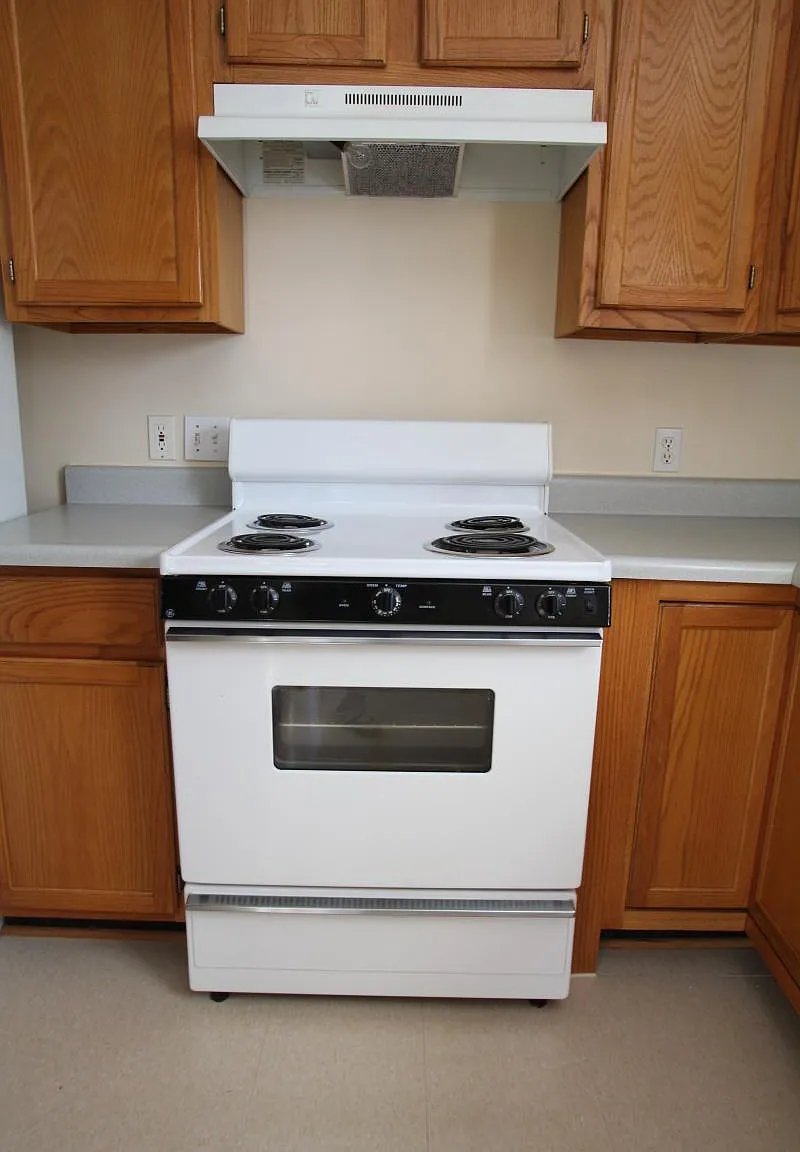 2 bed, 880 sqft, $600 — Photo 2