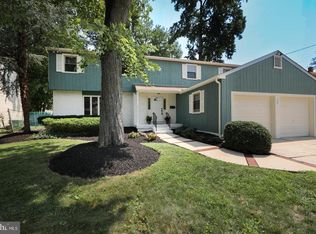 124 Green Vale Rd, Cherry Hill, NJ 08034