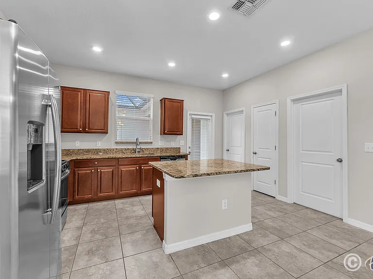 7325 Parkshore Dr — Photo 8