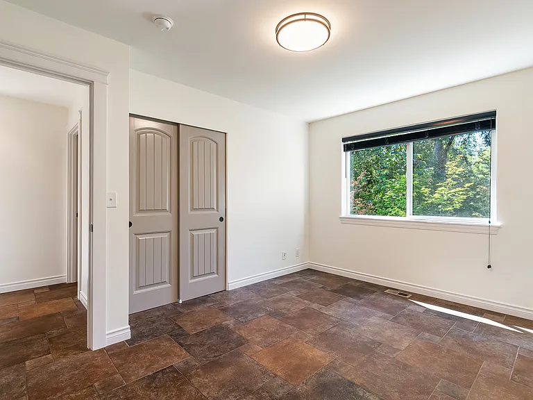 1007 Brookings Pl — Photo 13