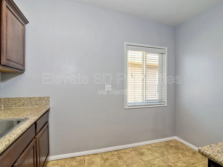 3557 1/2 College Ave — Photo 9