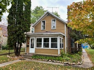 616 1st St SW, Wadena, MN 56482