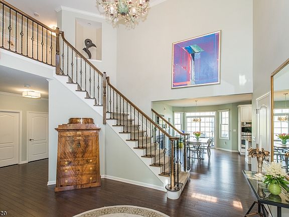 3rd image of 8 Donlavage Way #92