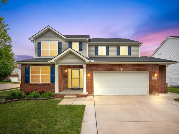 42505 Prestwick Dr, Sterling Heights, MI 48313