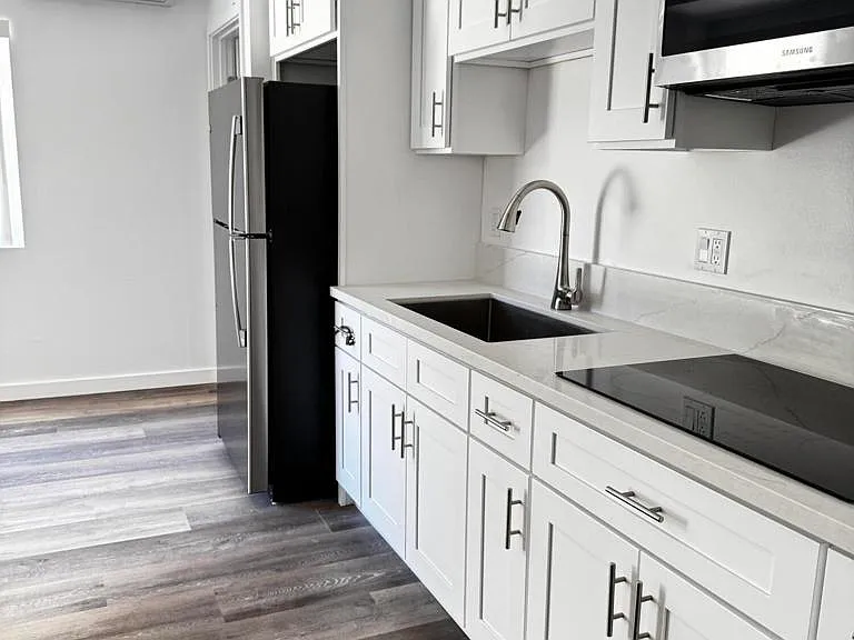 1251 Nightingale Pl — Photo 4