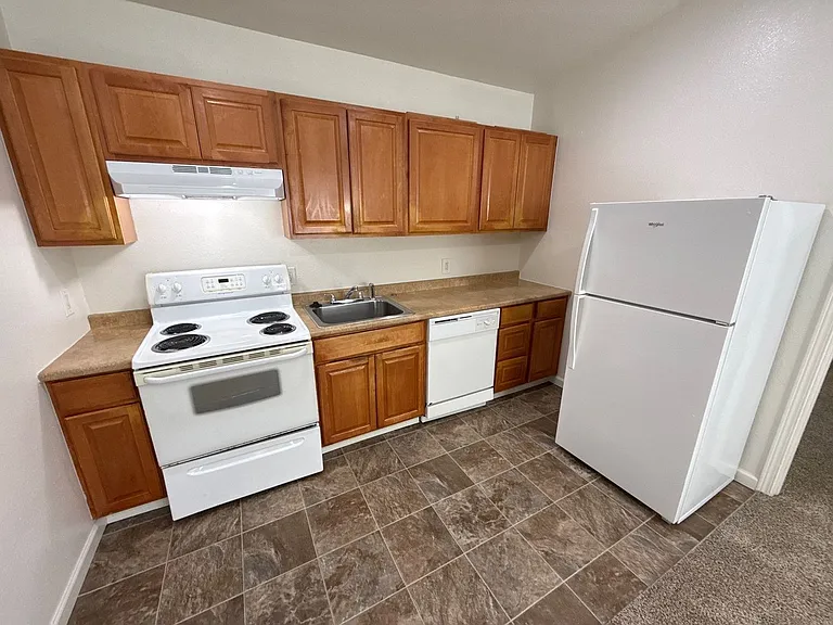 647 Columbia St NE #647 — Photo 6