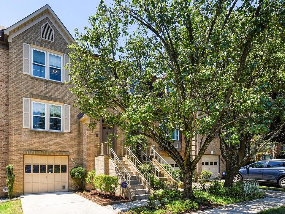 1st image of 6023 Cromwell Pl