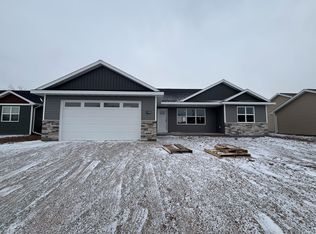 1729 Freeman Dr, Neenah, WI 54956