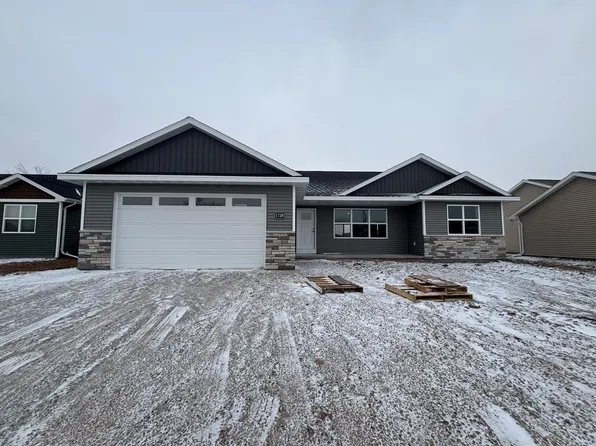 1729 Freeman Dr, Neenah, WI 54956