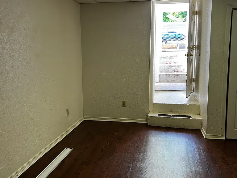 618 E 23rd Ave #E — Photo 20