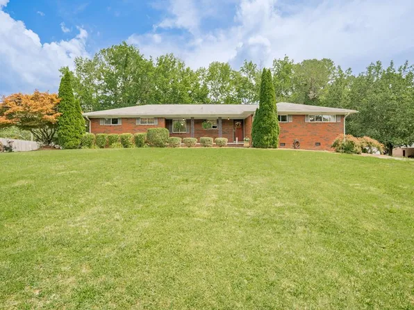 1129 Mobley Mill Rd SE, Dalton, GA 30721