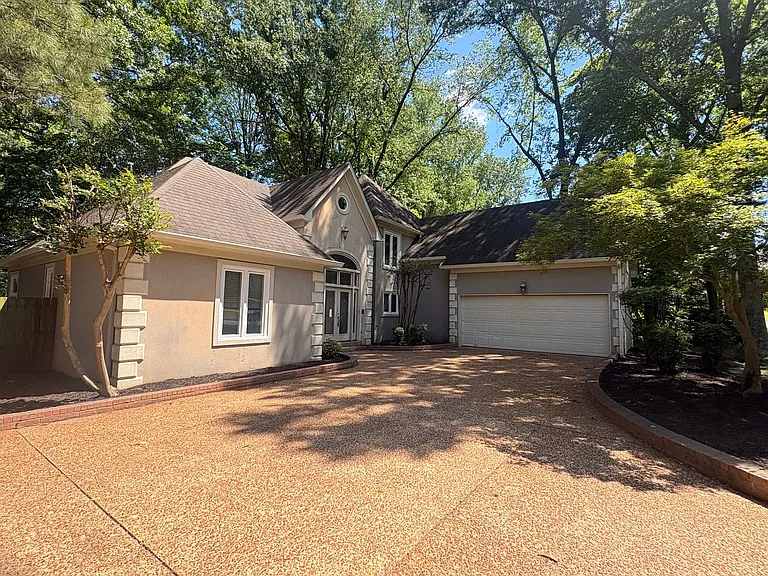 1703 Bryn Mawr Cv — Photo 1