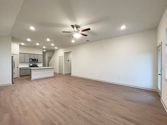 4th image of 14016 Sage Blossom Dr