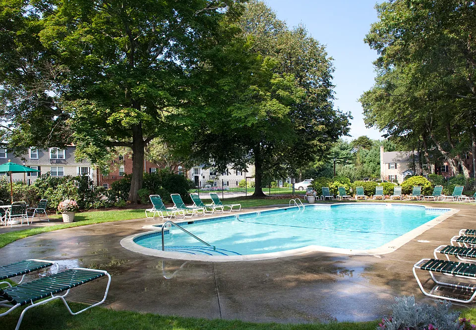 Beverly Commons