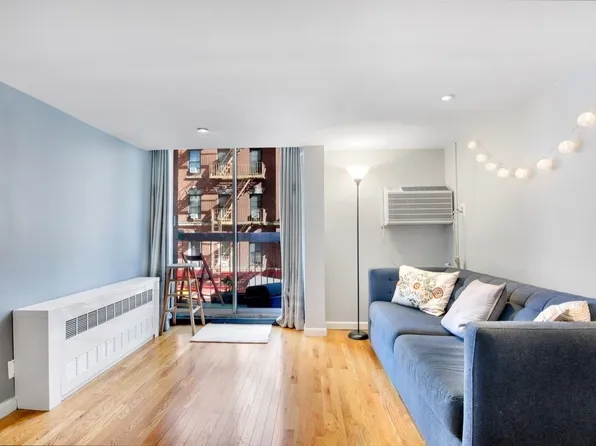 184 Thompson Street image 1 of 7