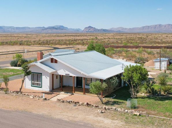 101 N 7th St, Marathon, TX 79842