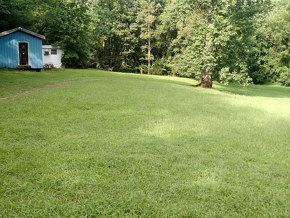 3rd image of 1825 Bethesda Dr