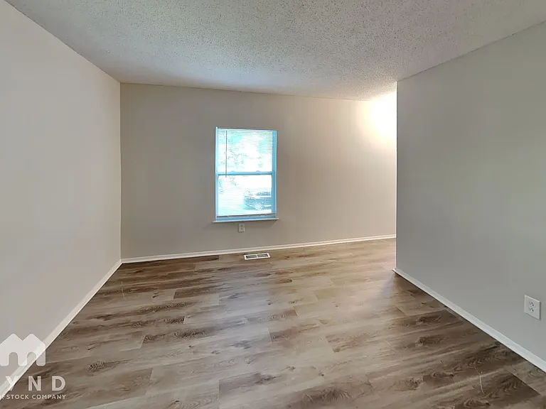 6301 Ivory Palm Dr — Photo 11