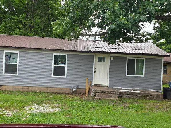 503 S Francis St, Carthage, MO 64836