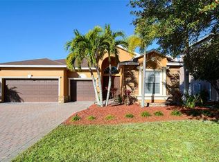 6638 38th Ln E, Sarasota, FL 34243