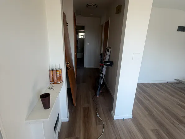 (undisclosed Address), Waukegan, IL 60085