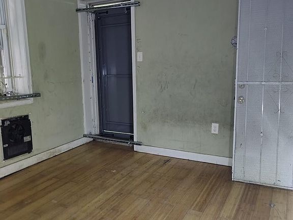 5th image of 2132 N 20th St