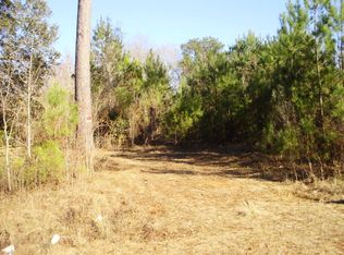 9 Davis Dawsey Rd, Picayune, MS 39466