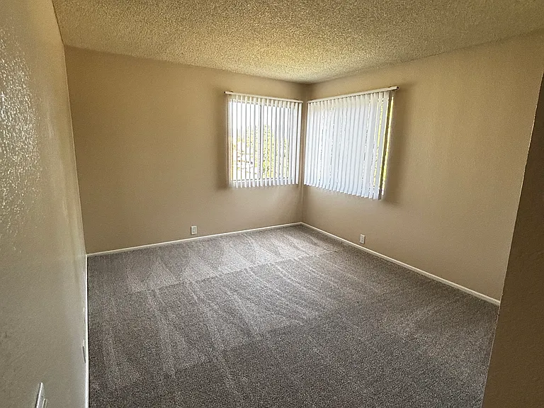 Crown Point — Photo 21