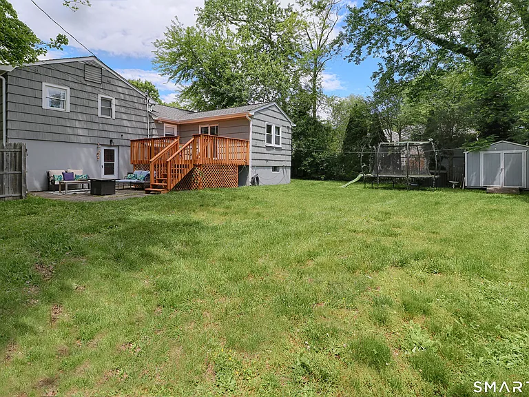 163 Windsor Rd — Photo 26
