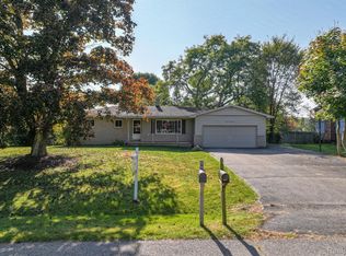 6633 Shelley Dr, Clarkston, MI 48348