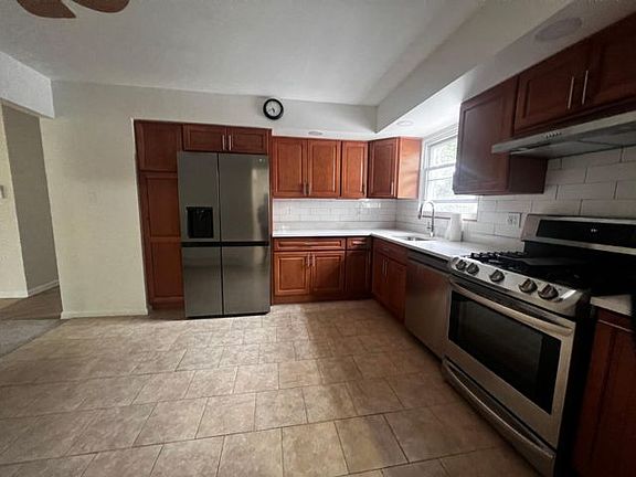 2nd image of 40 Newberry Ave