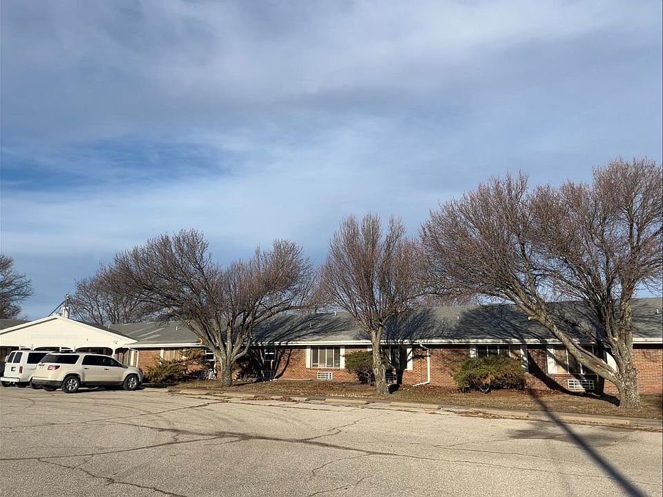 1st image of 619 S Us Highway 77 #10