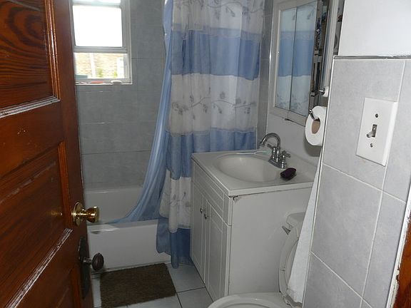 4th image of 4416 S Mozart St