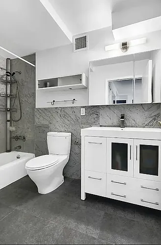 312 E 22nd St #3B Photo 1 312 E 22nd St #3B Photo 1