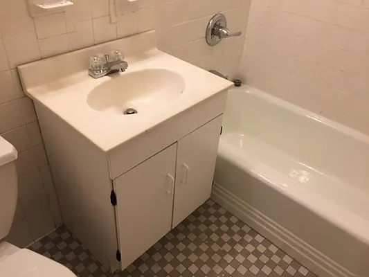 Rented by R New York | media 18