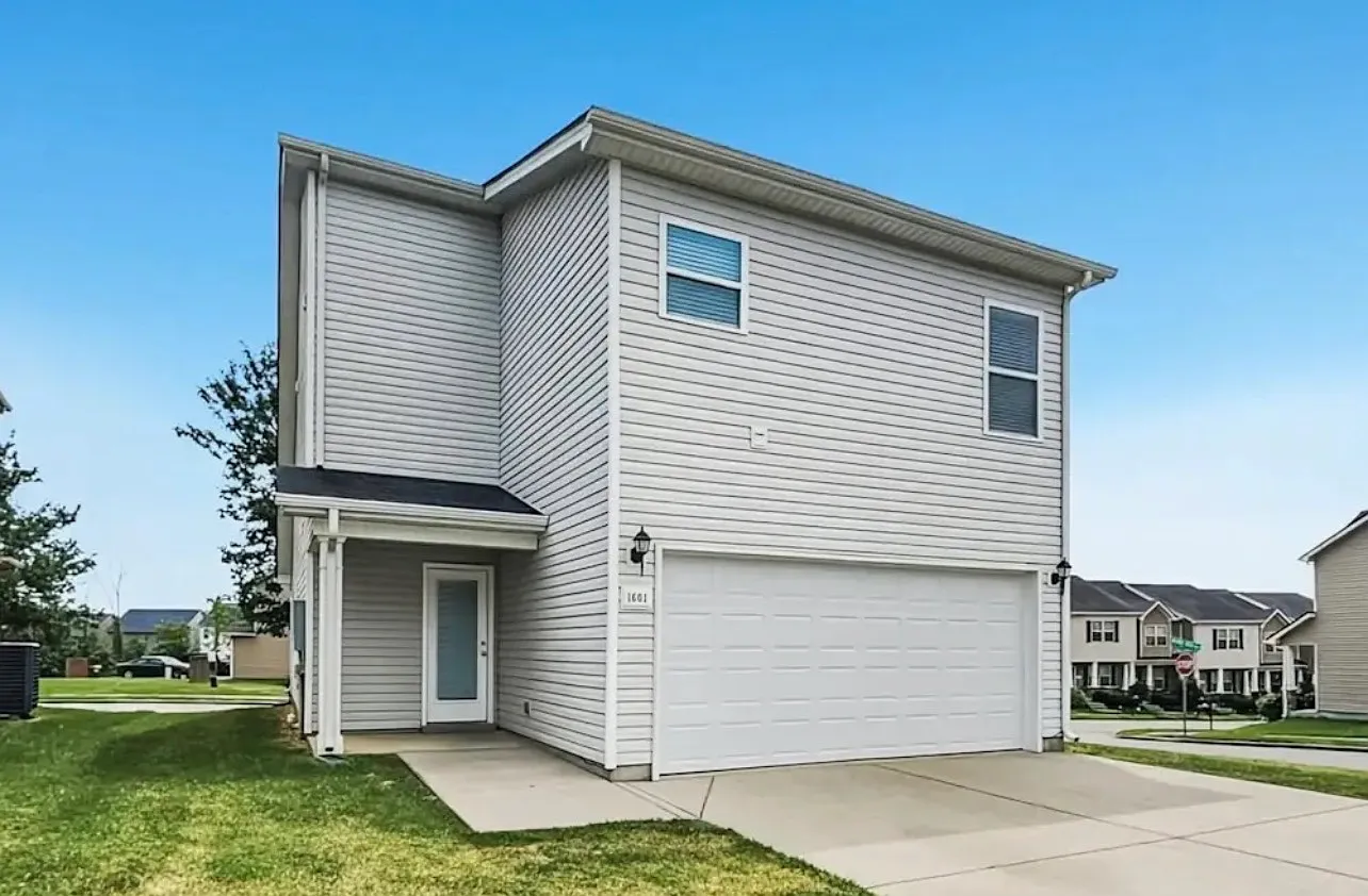 3 bed, 2.5 bath, 1502 sqft, $2,275 — Photo 1