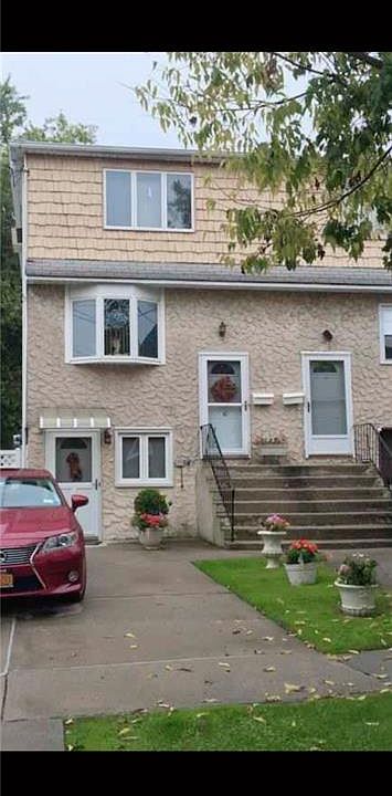 1st image of 10 Clawson St