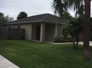 824 Selkirk St, West Palm Beach, FL 33405