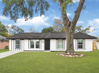 1722 Hidden Valley Dr, Houston, TX 77088