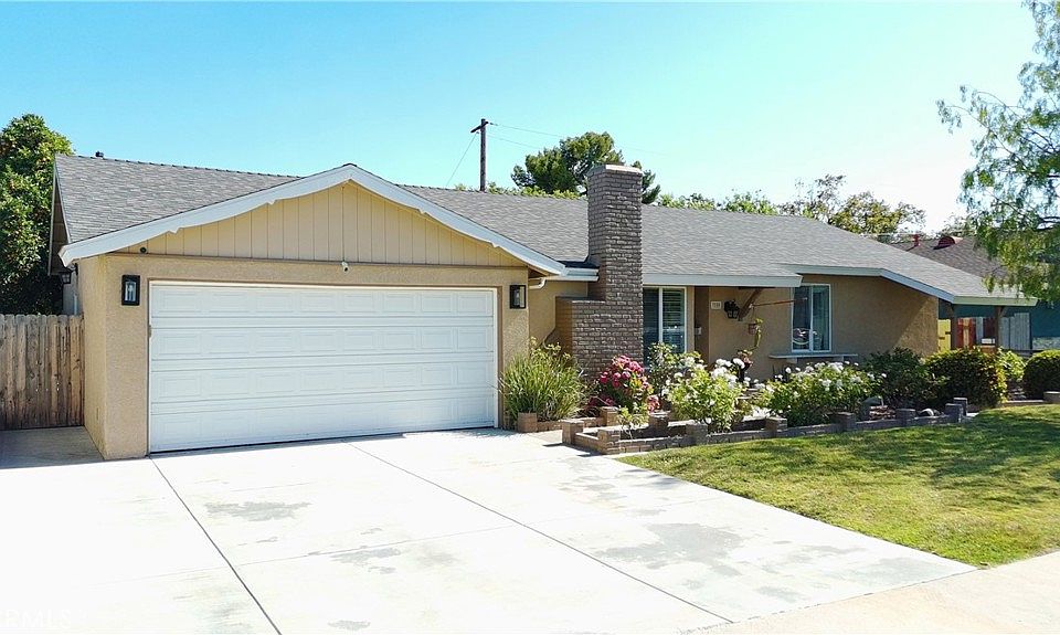1st image of 3100 W Glen Holly Dr