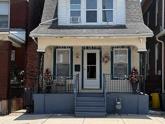 2nd image of 310 E College Ave