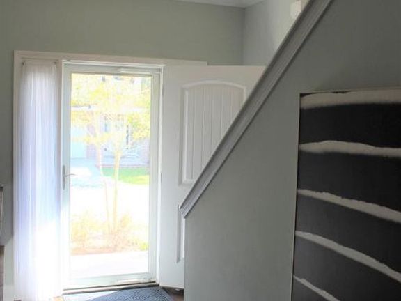 5th image of 114 Big Oaks Ln