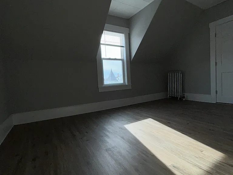 359 Belmont St #3 — Photo 31