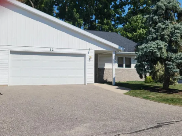 1720 Elizabeth Street #12, Baraboo, WI 53913