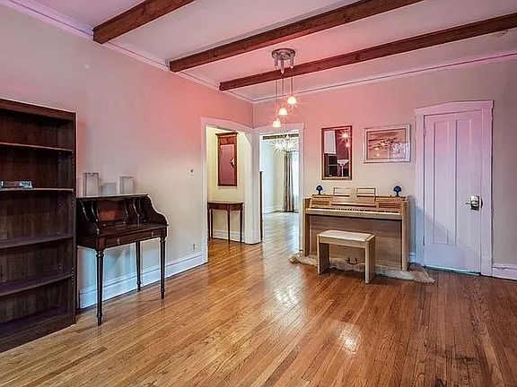3rd image of 5551 S Kimbark Ave APT 17