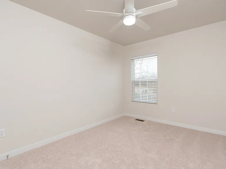 914 Encore Autumn Ln — Photo 17