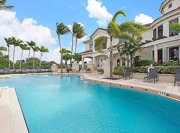 2nd image of 3416 Tuscany Way
