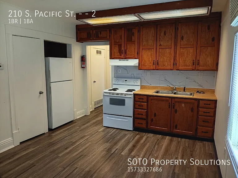 210 S Pacific St #2 — Photo 6